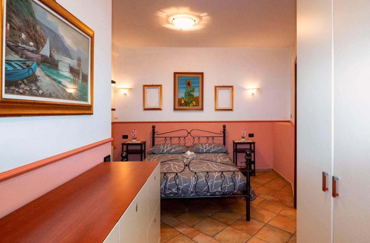 Affittacamere Le Palme Ospedaletti Esterno foto